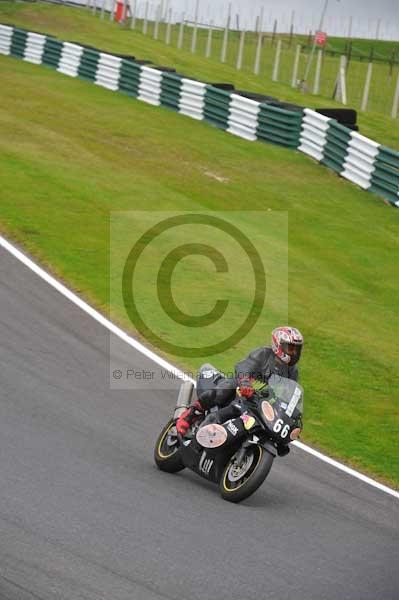 Motorcycle action photographs;cadwell;cadwell park photographs;event digital images;eventdigitalimages;motor racing louth lincolnshire;no limits trackday;peter wileman photography;trackday;trackday digital images;trackday photos