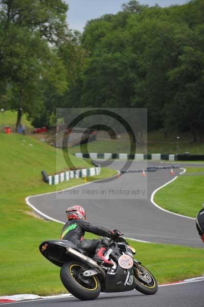 Motorcycle action photographs;cadwell;cadwell park photographs;event digital images;eventdigitalimages;motor racing louth lincolnshire;no limits trackday;peter wileman photography;trackday;trackday digital images;trackday photos