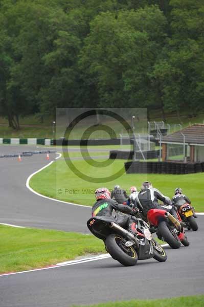 Motorcycle action photographs;cadwell;cadwell park photographs;event digital images;eventdigitalimages;motor racing louth lincolnshire;no limits trackday;peter wileman photography;trackday;trackday digital images;trackday photos