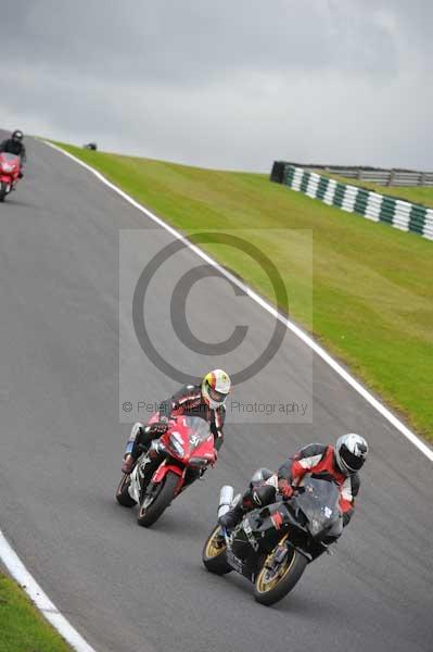 Motorcycle action photographs;cadwell;cadwell park photographs;event digital images;eventdigitalimages;motor racing louth lincolnshire;no limits trackday;peter wileman photography;trackday;trackday digital images;trackday photos