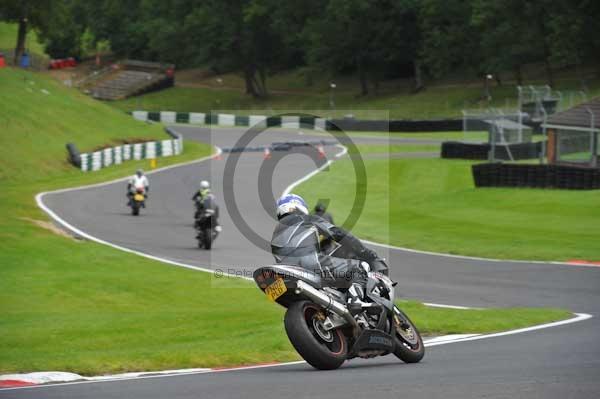 Motorcycle action photographs;cadwell;cadwell park photographs;event digital images;eventdigitalimages;motor racing louth lincolnshire;no limits trackday;peter wileman photography;trackday;trackday digital images;trackday photos