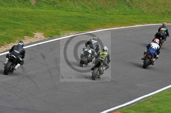 Motorcycle action photographs;cadwell;cadwell park photographs;event digital images;eventdigitalimages;motor racing louth lincolnshire;no limits trackday;peter wileman photography;trackday;trackday digital images;trackday photos