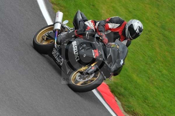 Motorcycle action photographs;cadwell;cadwell park photographs;event digital images;eventdigitalimages;motor racing louth lincolnshire;no limits trackday;peter wileman photography;trackday;trackday digital images;trackday photos