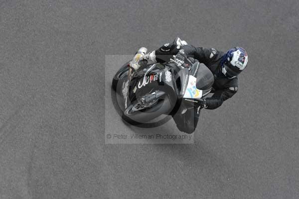 Motorcycle action photographs;cadwell;cadwell park photographs;event digital images;eventdigitalimages;motor racing louth lincolnshire;no limits trackday;peter wileman photography;trackday;trackday digital images;trackday photos
