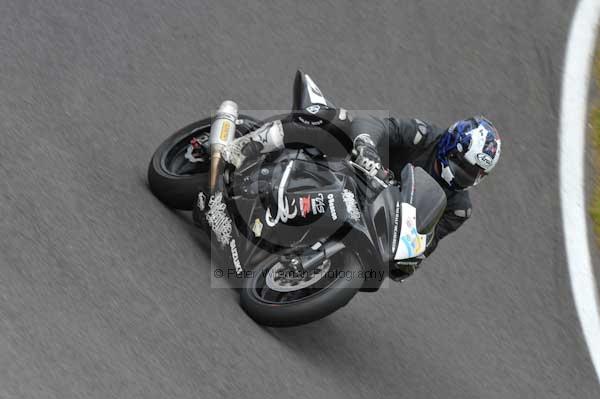 Motorcycle action photographs;cadwell;cadwell park photographs;event digital images;eventdigitalimages;motor racing louth lincolnshire;no limits trackday;peter wileman photography;trackday;trackday digital images;trackday photos
