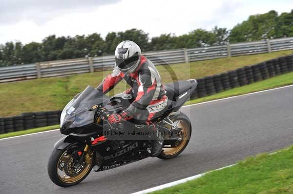 Motorcycle action photographs;cadwell;cadwell park photographs;event digital images;eventdigitalimages;motor racing louth lincolnshire;no limits trackday;peter wileman photography;trackday;trackday digital images;trackday photos