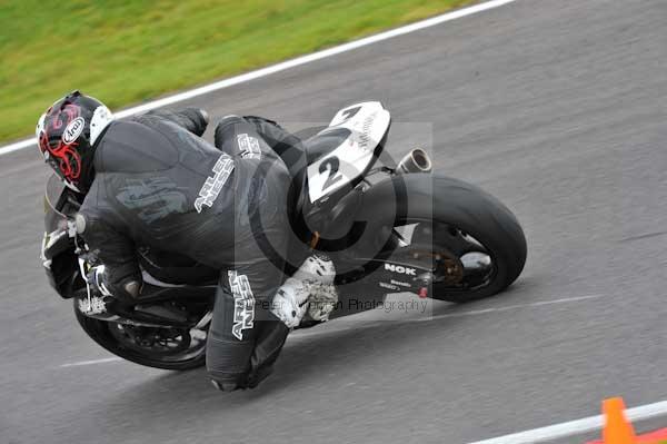 Motorcycle action photographs;cadwell;cadwell park photographs;event digital images;eventdigitalimages;motor racing louth lincolnshire;no limits trackday;peter wileman photography;trackday;trackday digital images;trackday photos