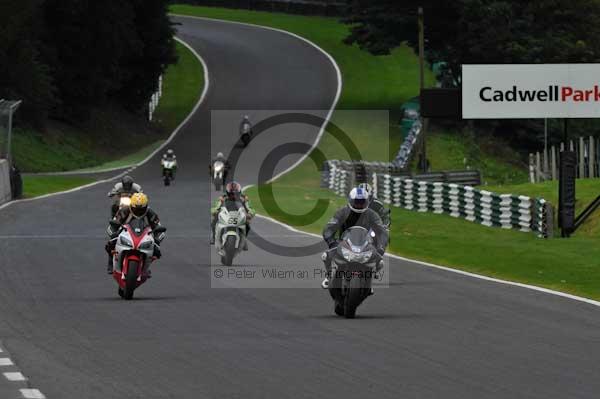 Motorcycle action photographs;cadwell;cadwell park photographs;event digital images;eventdigitalimages;motor racing louth lincolnshire;no limits trackday;peter wileman photography;trackday;trackday digital images;trackday photos
