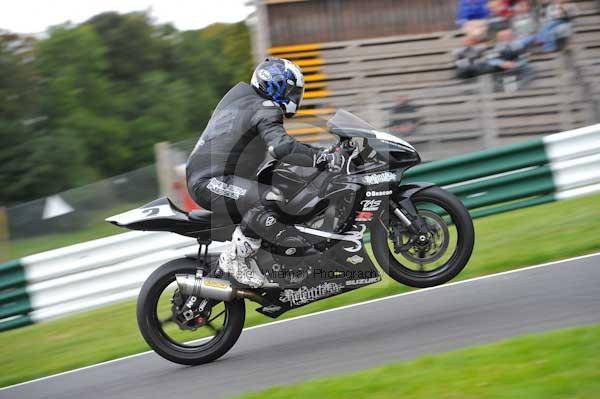 Motorcycle action photographs;cadwell;cadwell park photographs;event digital images;eventdigitalimages;motor racing louth lincolnshire;no limits trackday;peter wileman photography;trackday;trackday digital images;trackday photos