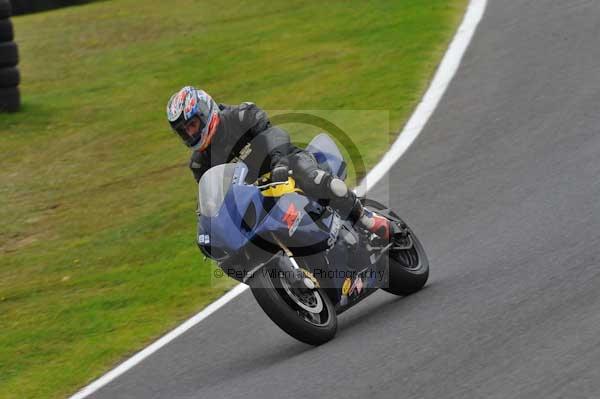 Motorcycle action photographs;cadwell;cadwell park photographs;event digital images;eventdigitalimages;motor racing louth lincolnshire;no limits trackday;peter wileman photography;trackday;trackday digital images;trackday photos