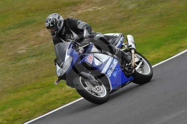 Motorcycle action photographs;cadwell;cadwell park photographs;event digital images;eventdigitalimages;motor racing louth lincolnshire;no limits trackday;peter wileman photography;trackday;trackday digital images;trackday photos