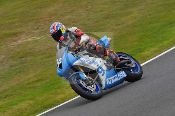 Motorcycle action photographs;cadwell;cadwell park photographs;event digital images;eventdigitalimages;motor racing louth lincolnshire;no limits trackday;peter wileman photography;trackday;trackday digital images;trackday photos
