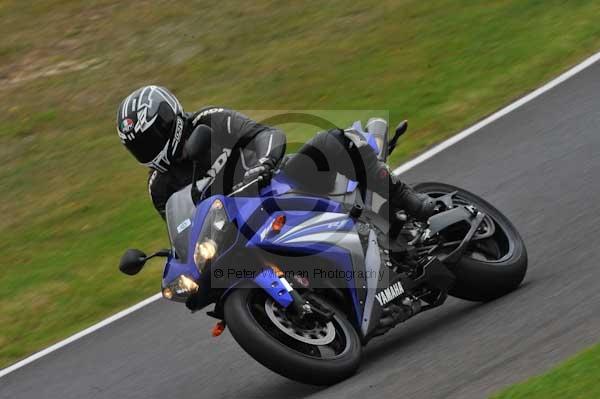 Motorcycle action photographs;cadwell;cadwell park photographs;event digital images;eventdigitalimages;motor racing louth lincolnshire;no limits trackday;peter wileman photography;trackday;trackday digital images;trackday photos