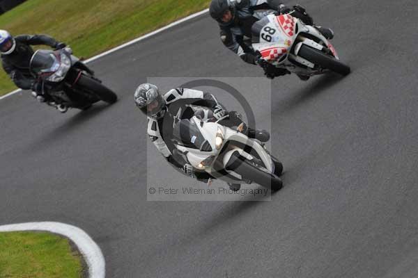 Motorcycle action photographs;cadwell;cadwell park photographs;event digital images;eventdigitalimages;motor racing louth lincolnshire;no limits trackday;peter wileman photography;trackday;trackday digital images;trackday photos