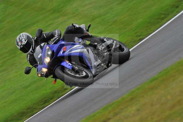 Motorcycle action photographs;cadwell;cadwell park photographs;event digital images;eventdigitalimages;motor racing louth lincolnshire;no limits trackday;peter wileman photography;trackday;trackday digital images;trackday photos