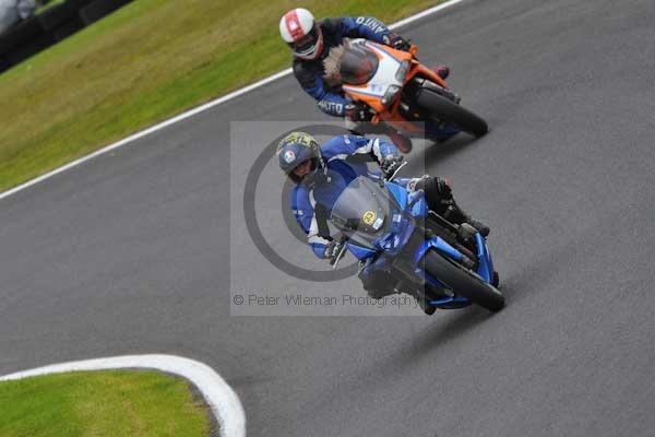 Motorcycle action photographs;cadwell;cadwell park photographs;event digital images;eventdigitalimages;motor racing louth lincolnshire;no limits trackday;peter wileman photography;trackday;trackday digital images;trackday photos