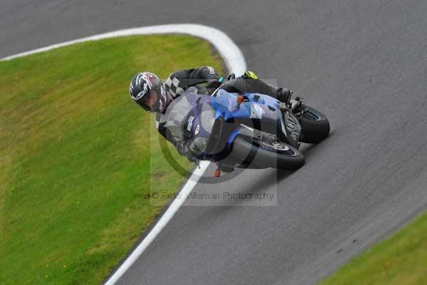 Motorcycle action photographs;cadwell;cadwell park photographs;event digital images;eventdigitalimages;motor racing louth lincolnshire;no limits trackday;peter wileman photography;trackday;trackday digital images;trackday photos