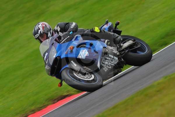 Motorcycle action photographs;cadwell;cadwell park photographs;event digital images;eventdigitalimages;motor racing louth lincolnshire;no limits trackday;peter wileman photography;trackday;trackday digital images;trackday photos