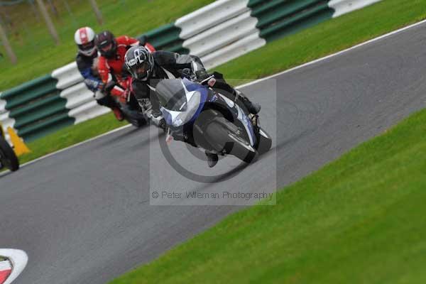 Motorcycle action photographs;cadwell;cadwell park photographs;event digital images;eventdigitalimages;motor racing louth lincolnshire;no limits trackday;peter wileman photography;trackday;trackday digital images;trackday photos
