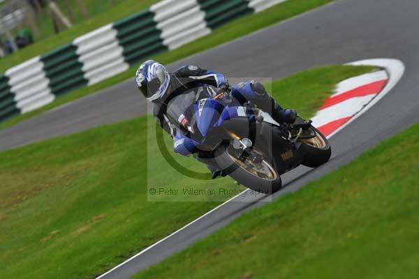Motorcycle action photographs;cadwell;cadwell park photographs;event digital images;eventdigitalimages;motor racing louth lincolnshire;no limits trackday;peter wileman photography;trackday;trackday digital images;trackday photos