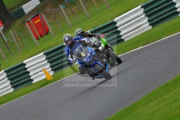 Motorcycle action photographs;cadwell;cadwell park photographs;event digital images;eventdigitalimages;motor racing louth lincolnshire;no limits trackday;peter wileman photography;trackday;trackday digital images;trackday photos