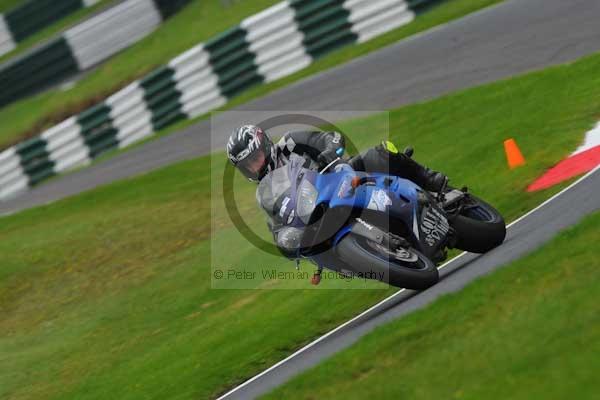 Motorcycle action photographs;cadwell;cadwell park photographs;event digital images;eventdigitalimages;motor racing louth lincolnshire;no limits trackday;peter wileman photography;trackday;trackday digital images;trackday photos