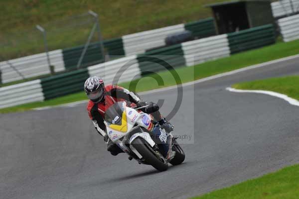 Motorcycle action photographs;cadwell;cadwell park photographs;event digital images;eventdigitalimages;motor racing louth lincolnshire;no limits trackday;peter wileman photography;trackday;trackday digital images;trackday photos