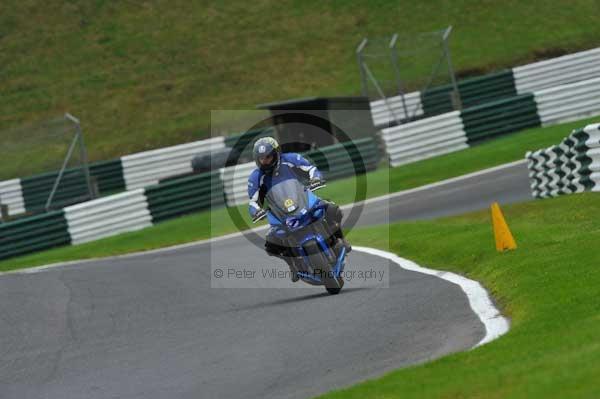 Motorcycle action photographs;cadwell;cadwell park photographs;event digital images;eventdigitalimages;motor racing louth lincolnshire;no limits trackday;peter wileman photography;trackday;trackday digital images;trackday photos
