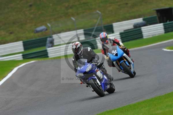 Motorcycle action photographs;cadwell;cadwell park photographs;event digital images;eventdigitalimages;motor racing louth lincolnshire;no limits trackday;peter wileman photography;trackday;trackday digital images;trackday photos