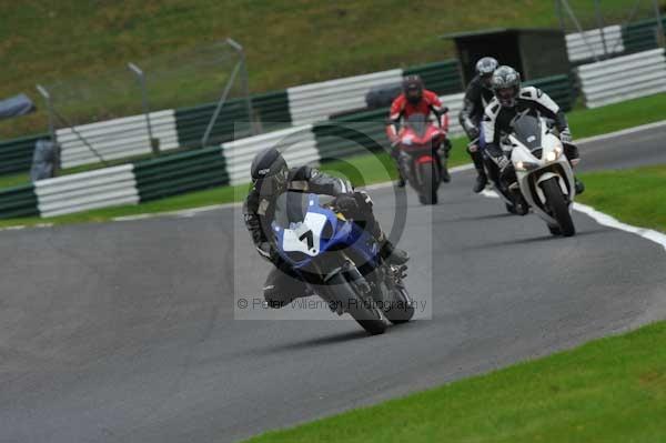 Motorcycle action photographs;cadwell;cadwell park photographs;event digital images;eventdigitalimages;motor racing louth lincolnshire;no limits trackday;peter wileman photography;trackday;trackday digital images;trackday photos