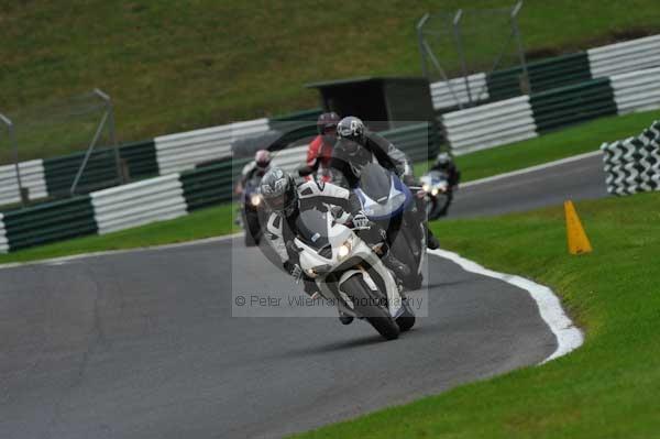 Motorcycle action photographs;cadwell;cadwell park photographs;event digital images;eventdigitalimages;motor racing louth lincolnshire;no limits trackday;peter wileman photography;trackday;trackday digital images;trackday photos