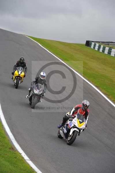 Motorcycle action photographs;cadwell;cadwell park photographs;event digital images;eventdigitalimages;motor racing louth lincolnshire;no limits trackday;peter wileman photography;trackday;trackday digital images;trackday photos