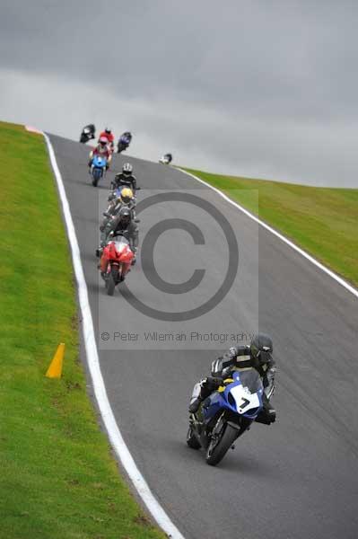 Motorcycle action photographs;cadwell;cadwell park photographs;event digital images;eventdigitalimages;motor racing louth lincolnshire;no limits trackday;peter wileman photography;trackday;trackday digital images;trackday photos