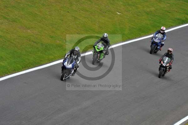 Motorcycle action photographs;cadwell;cadwell park photographs;event digital images;eventdigitalimages;motor racing louth lincolnshire;no limits trackday;peter wileman photography;trackday;trackday digital images;trackday photos