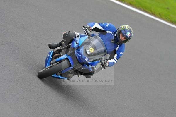 Motorcycle action photographs;cadwell;cadwell park photographs;event digital images;eventdigitalimages;motor racing louth lincolnshire;no limits trackday;peter wileman photography;trackday;trackday digital images;trackday photos