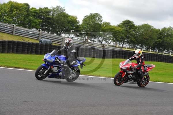 Motorcycle action photographs;cadwell;cadwell park photographs;event digital images;eventdigitalimages;motor racing louth lincolnshire;no limits trackday;peter wileman photography;trackday;trackday digital images;trackday photos