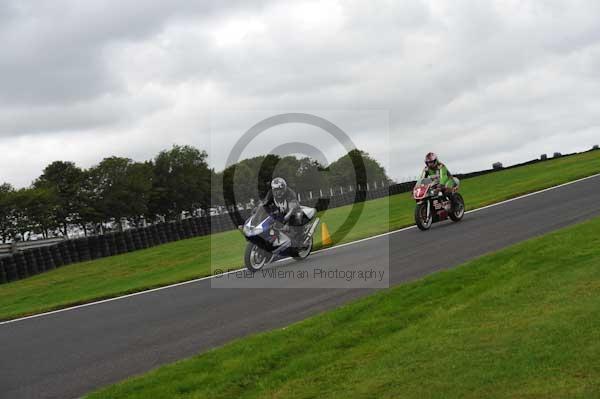 Motorcycle action photographs;cadwell;cadwell park photographs;event digital images;eventdigitalimages;motor racing louth lincolnshire;no limits trackday;peter wileman photography;trackday;trackday digital images;trackday photos
