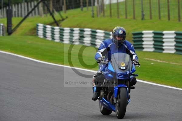 Motorcycle action photographs;cadwell;cadwell park photographs;event digital images;eventdigitalimages;motor racing louth lincolnshire;no limits trackday;peter wileman photography;trackday;trackday digital images;trackday photos