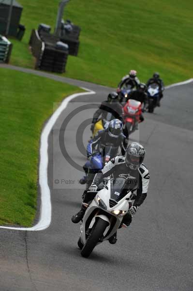 Motorcycle action photographs;cadwell;cadwell park photographs;event digital images;eventdigitalimages;motor racing louth lincolnshire;no limits trackday;peter wileman photography;trackday;trackday digital images;trackday photos