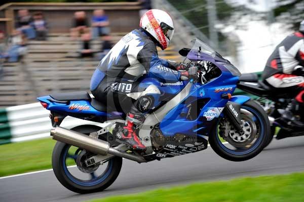 Motorcycle action photographs;cadwell;cadwell park photographs;event digital images;eventdigitalimages;motor racing louth lincolnshire;no limits trackday;peter wileman photography;trackday;trackday digital images;trackday photos