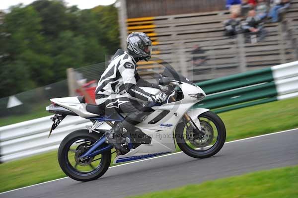Motorcycle action photographs;cadwell;cadwell park photographs;event digital images;eventdigitalimages;motor racing louth lincolnshire;no limits trackday;peter wileman photography;trackday;trackday digital images;trackday photos