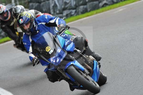 Motorcycle action photographs;cadwell;cadwell park photographs;event digital images;eventdigitalimages;motor racing louth lincolnshire;no limits trackday;peter wileman photography;trackday;trackday digital images;trackday photos