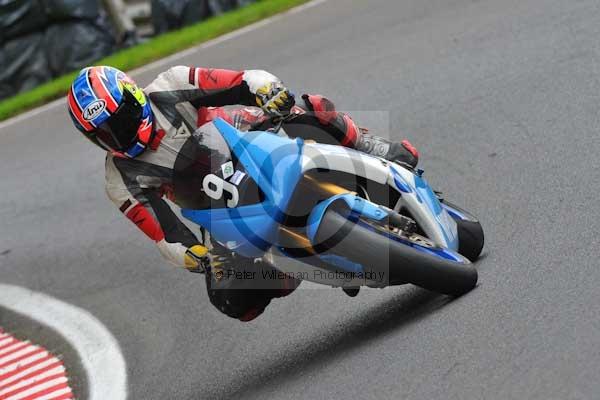 Motorcycle action photographs;cadwell;cadwell park photographs;event digital images;eventdigitalimages;motor racing louth lincolnshire;no limits trackday;peter wileman photography;trackday;trackday digital images;trackday photos