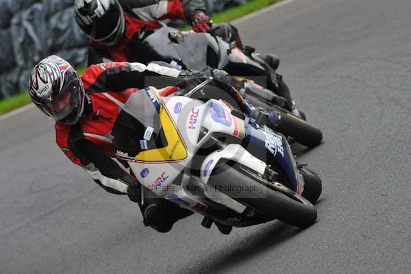 Motorcycle action photographs;cadwell;cadwell park photographs;event digital images;eventdigitalimages;motor racing louth lincolnshire;no limits trackday;peter wileman photography;trackday;trackday digital images;trackday photos