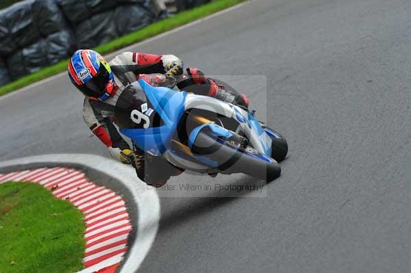 Motorcycle action photographs;cadwell;cadwell park photographs;event digital images;eventdigitalimages;motor racing louth lincolnshire;no limits trackday;peter wileman photography;trackday;trackday digital images;trackday photos