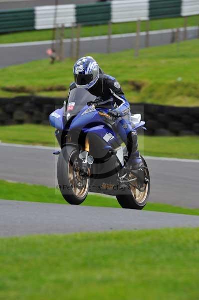 Motorcycle action photographs;cadwell;cadwell park photographs;event digital images;eventdigitalimages;motor racing louth lincolnshire;no limits trackday;peter wileman photography;trackday;trackday digital images;trackday photos