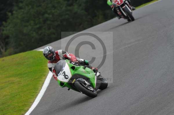Motorcycle action photographs;cadwell;cadwell park photographs;event digital images;eventdigitalimages;motor racing louth lincolnshire;no limits trackday;peter wileman photography;trackday;trackday digital images;trackday photos