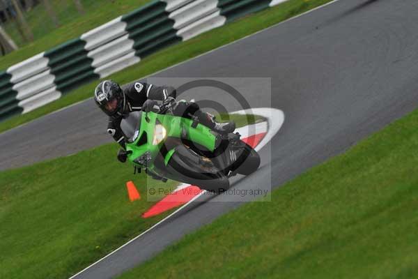 Motorcycle action photographs;cadwell;cadwell park photographs;event digital images;eventdigitalimages;motor racing louth lincolnshire;no limits trackday;peter wileman photography;trackday;trackday digital images;trackday photos