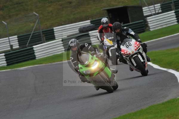 Motorcycle action photographs;cadwell;cadwell park photographs;event digital images;eventdigitalimages;motor racing louth lincolnshire;no limits trackday;peter wileman photography;trackday;trackday digital images;trackday photos