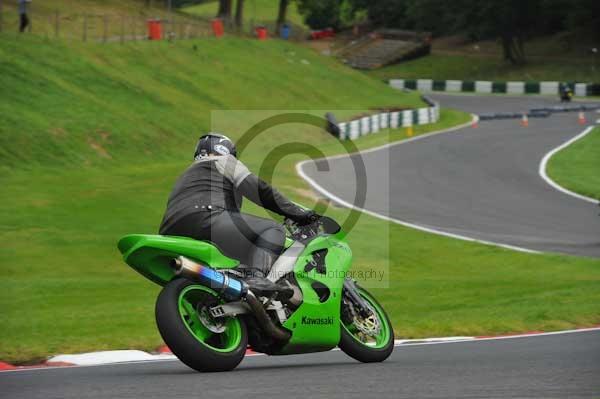 Motorcycle action photographs;cadwell;cadwell park photographs;event digital images;eventdigitalimages;motor racing louth lincolnshire;no limits trackday;peter wileman photography;trackday;trackday digital images;trackday photos